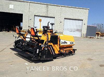 2011 ASPHALT PAVERS LEE-BOY 8500B