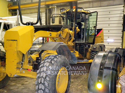 2010 MOTOR GRADERS CATERPILLAR 140M