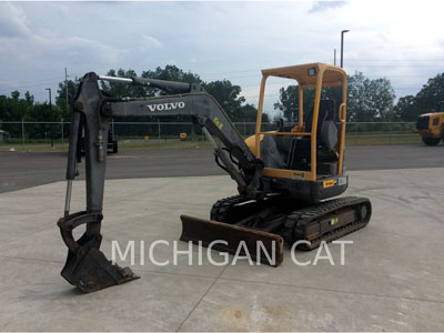 2005 TRACK EXCAVATORS VOLVO CONSTRUCTION EQUIPMENT ECR38