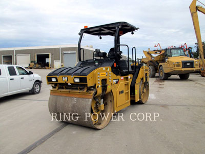 2017 VIBRATORY DOUBLE DRUM ASPHALT CATERPILLAR CB7