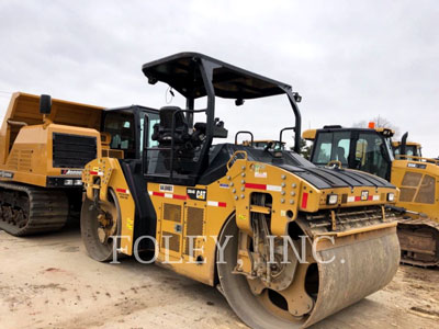 2016 VIBRATORY DOUBLE DRUM ASPHALT CATERPILLAR CB64B