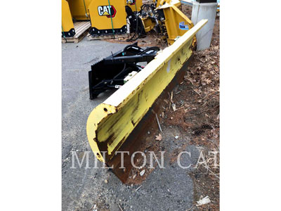 2014 WT- SNOW REMOVAL SNOW WOLF 9’ PLOW