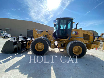 2020 WHEEL LOADERS/INTEGRATED TOOLCARRIERS CAT 938M QC