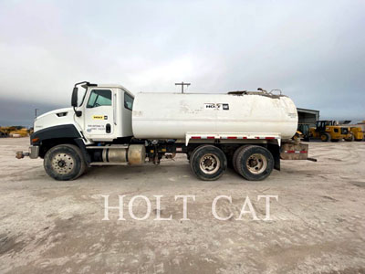 2015 WATER TRUCKS CAT WATER 4000