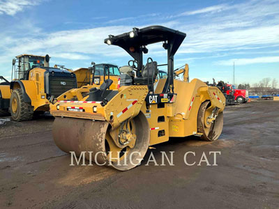 2014 VIBRATORY DOUBLE DRUM ASPHALT CAT CB54 XW