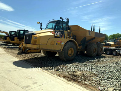 2015 ARTICULATED TRUCKS CAT 745C