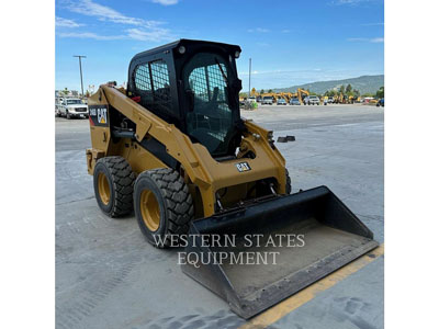 2018 SKID STEER LOADERS CAT 246D