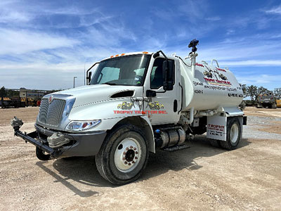 2022 Truck - Water INTERNATIONAL MV607 K230