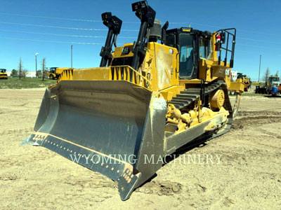 2024 TRACK TYPE TRACTORS CAT D8