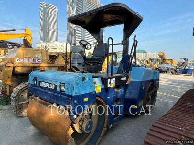 2007 PNEUMATIC TIRED COMPACTORS CAT CB434D