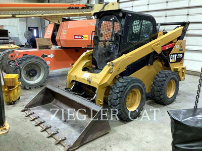 2019 SKID STEER LOADERS CAT 272D2