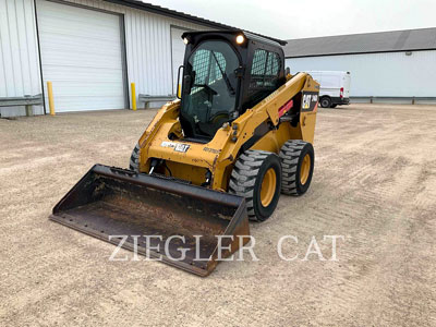 2014 SKID STEER LOADERS CAT 246D