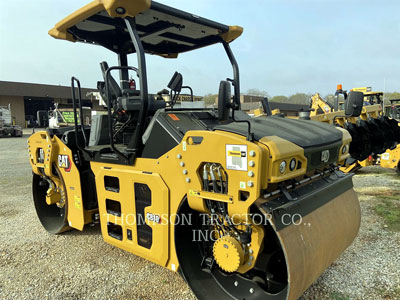 2022 VIBRATORY DOUBLE DRUM ASPHALT CAT CB 10