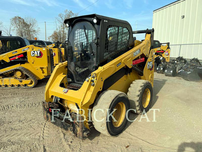 2021 SKID STEER LOADERS CAT 242D3 C3H2