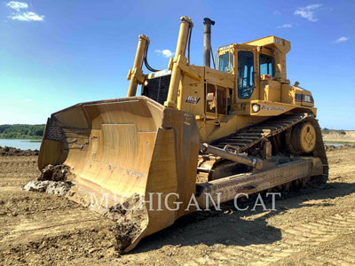 1983 TRACK TYPE TRACTORS CAT D9L