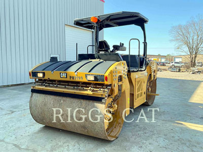 2018 COMPACTORS CAT CB13